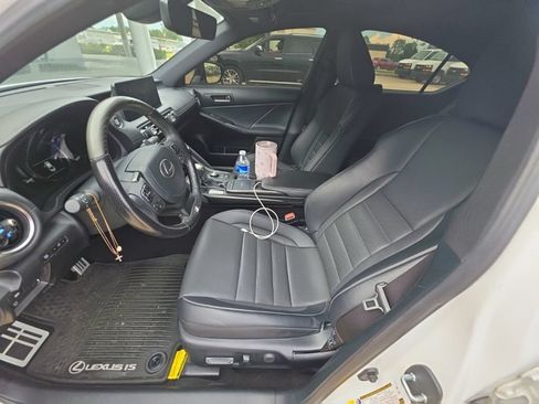 Used 2021 Lexus IS 350 F Sport w/ Dynamic Handling Package RWD image 12