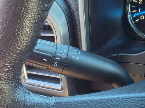 Used 2015 Ford F150 Platinum w/ Equipment Group 701A Luxury image 52