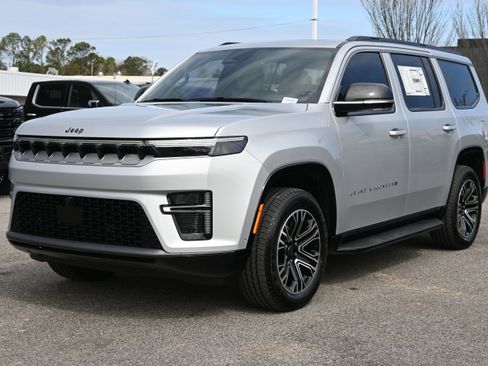 New 2026 Jeep Grand Wagoneer 4WD image 5