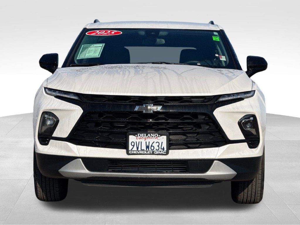 Used 2025 Chevrolet Blazer LT w/ Midnight/Sport Edition AWD/4WD image 8