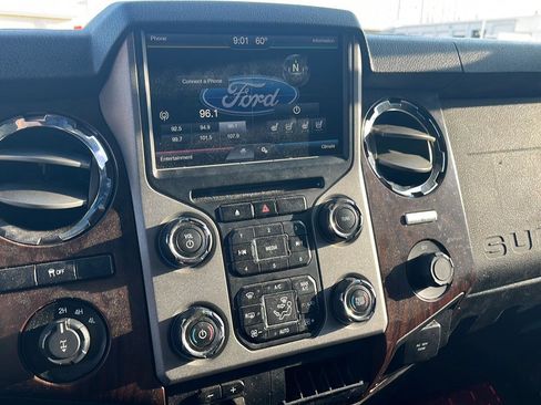 Used 2015 Ford F350 Lariat w/ Lariat Interior Package image 5