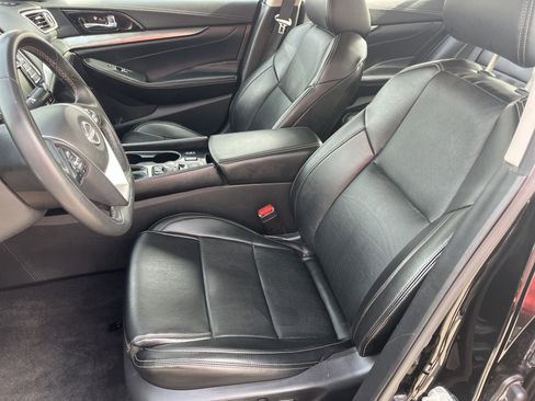 Used 2023 Nissan Maxima SV w/ Floor Mat Group image 17