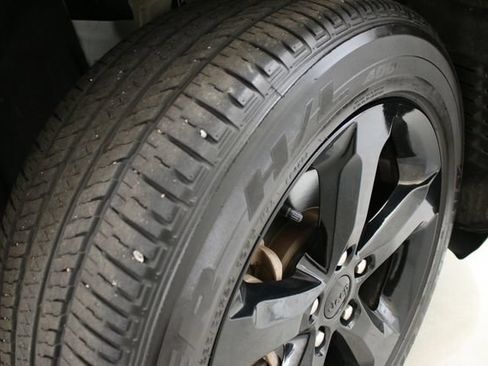 Used 2024 Jeep Grand Cherokee Altitude AWD/4WD image 36