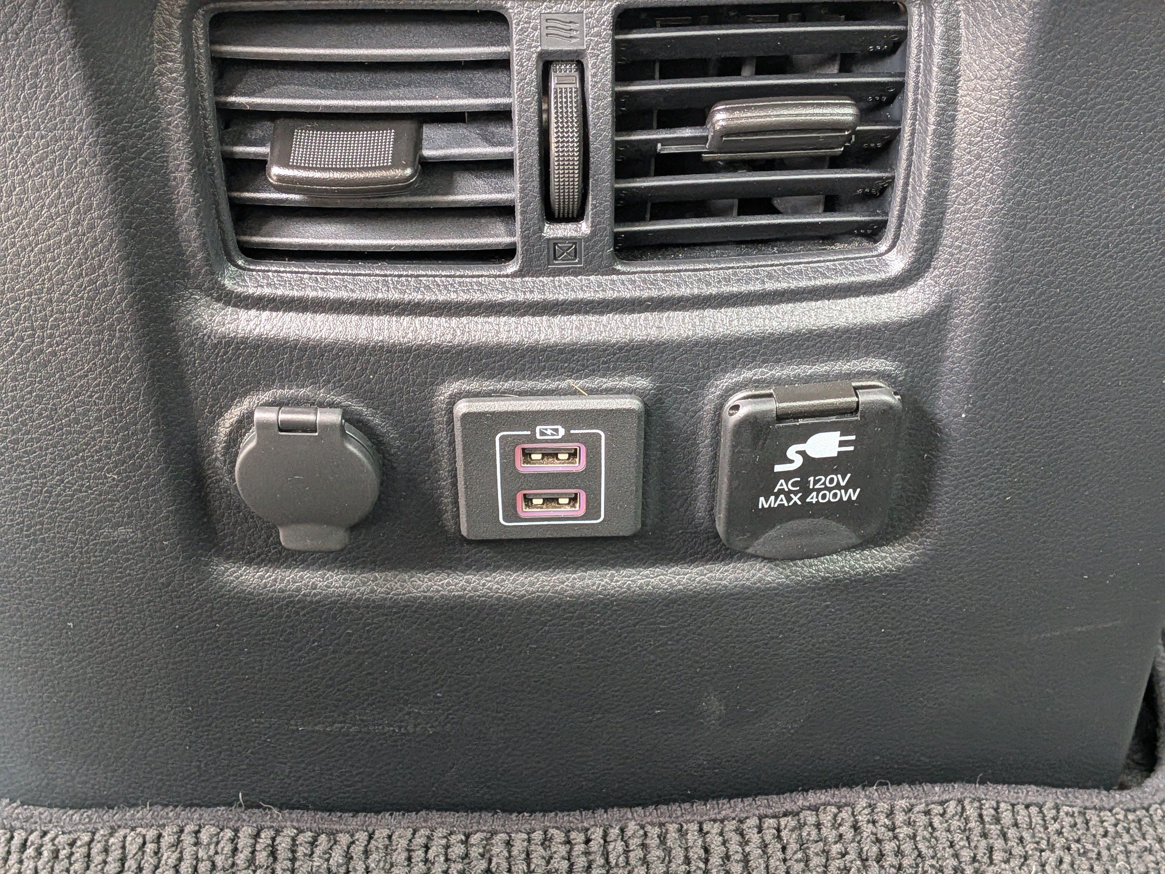 Used 2024 Nissan Titan SV w/ SV Convenience Package RWD image 15
