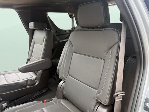 Used 2023 GMC Yukon Denali RWD image 23