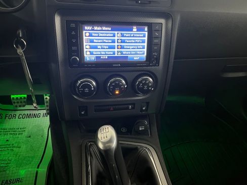 Used 2013 Dodge Challenger R/T Plus image 61