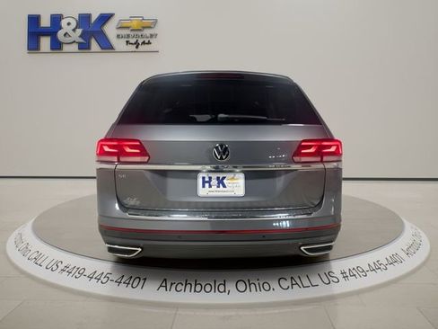 Used 2022 Volkswagen Atlas SE w/ Panoramic Sunroof Package FWD image 6
