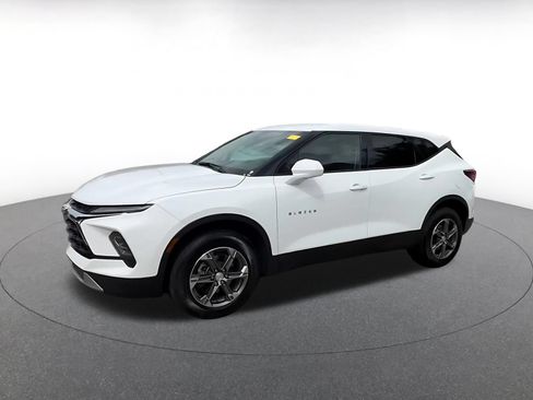 Used 2026 Chevrolet Blazer LT FWD image 8
