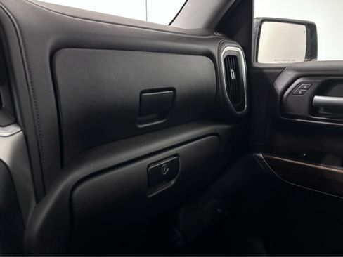 Used 2021 Chevrolet Silverado 1500 LT Trail Boss w/ Convenience Package II AWD/4WD image 24