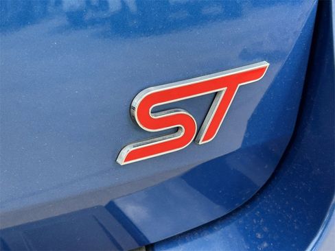 Used 2022 Ford Explorer ST image 10