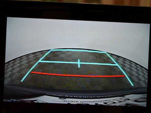 Used 2022 Toyota Corolla XLE image 24