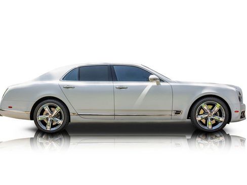Used 2019 Bentley Mulsanne Speed image 2