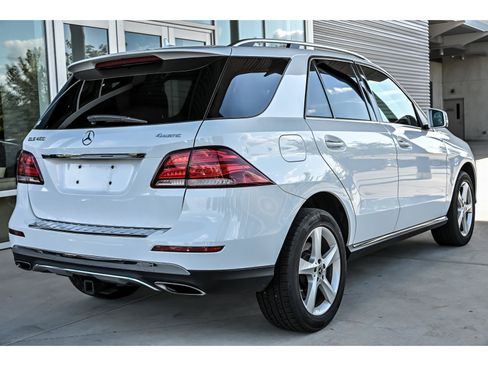 Used 2019 Mercedes-Benz GLE 400 4MATIC image 8