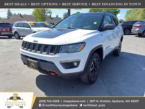 Used 2020 Jeep Compass Trailhawk AWD/4WD image 1