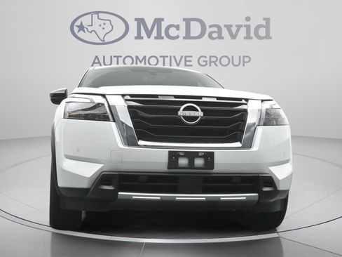 Used 2025 Nissan Pathfinder Platinum w/ Cargo Package AWD/4WD image 31