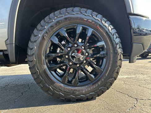 Certified 2025 Chevrolet Silverado 2500 LTZ w/ LTZ Plus Package image 13