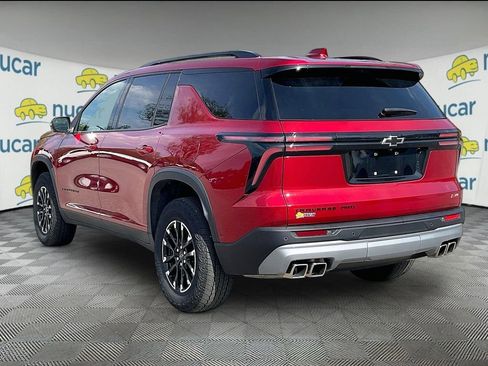 Used 2025 Chevrolet Traverse Z71 w/ Enhanced Driving Package AWD/4WD image 4