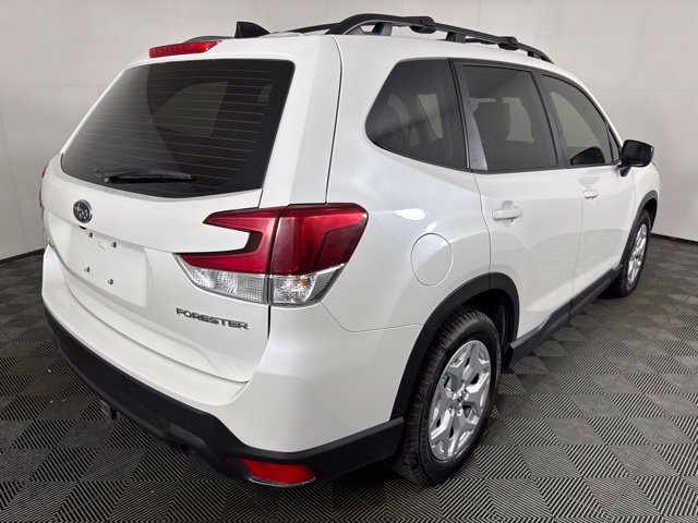 Used 2024 Subaru Forester AWD/4WD image 3