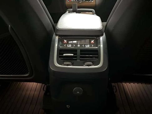 Used 2025 Volvo XC90 T8 Plus w/ Protection Package Premier AWD/4WD image 71