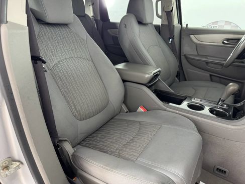 Used 2017 Chevrolet Traverse LT w/ Style and Technology Package AWD/4WD image 31
