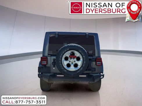 Used 2017 Jeep Wrangler Unlimited Sahara w/ Connectivity Group image 4