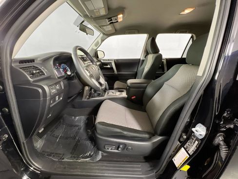 Used 2019 Toyota 4Runner SR5 image 19