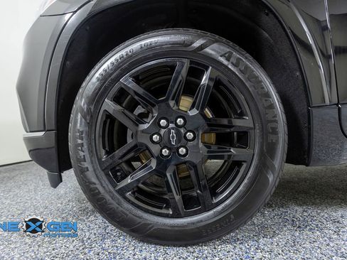 Used 2020 Chevrolet Traverse Premier FWD image 51