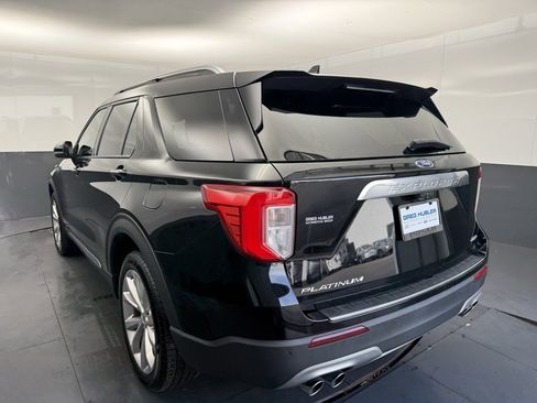 Used 2022 Ford Explorer Platinum w/ Equipment Group 601A image 2