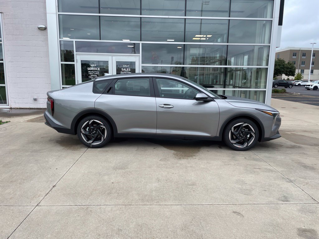 New 2026 Kia K4 EX FWD image 4
