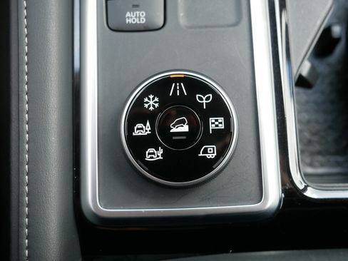 Certified 2025 Nissan Pathfinder SL AWD/4WD image 31