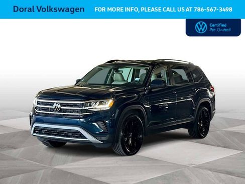 Certified 2023 Volkswagen Atlas SE w/ Black Wheel Package FWD image 1