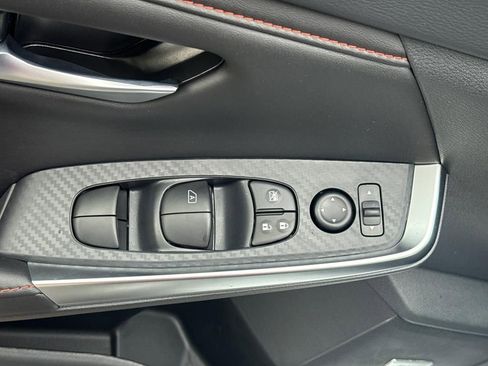 New 2025 Nissan Sentra SR image 18