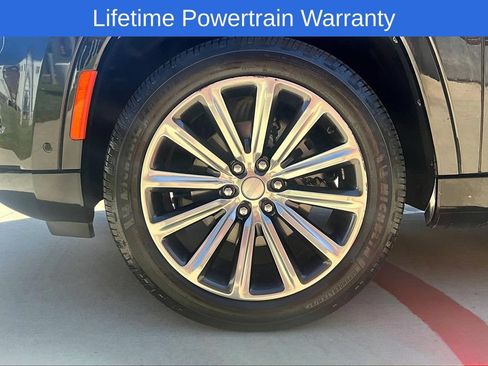 Used 2023 Jeep Grand Wagoneer 4WD w/ Rear Seat Video Group 1 image 8