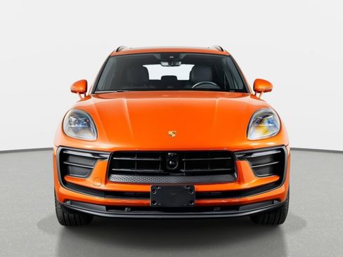 Used 2024 Porsche Macan AWD/4WD image 22