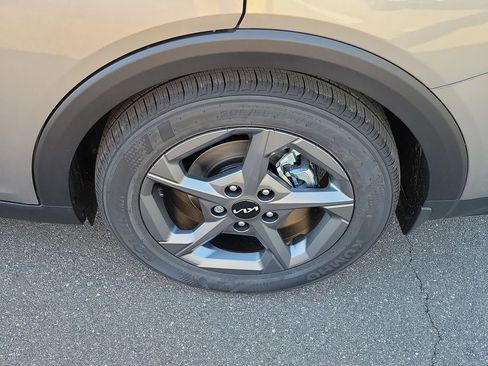 New 2026 Kia K4 FWD image 35