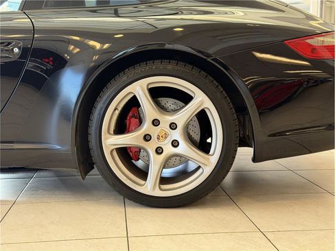 Used 2006 Porsche 911 Carrera S image 9