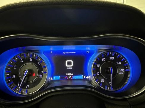 Used 2020 Chrysler 300 Touring w/ Sport Appearance Package RWD image 32