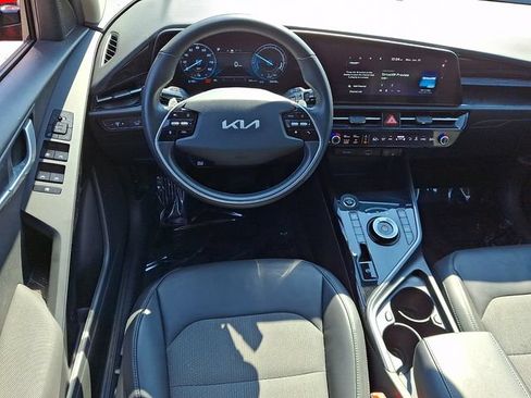 Used 2023 Kia Niro Wind FWD image 13