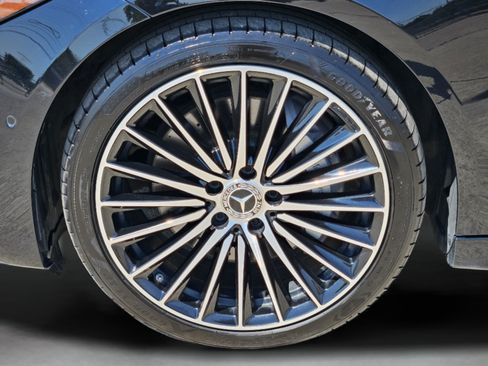 Used 2023 Mercedes-Benz C 300 Sedan image 31