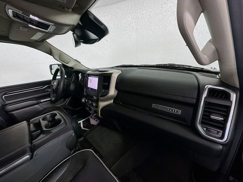 Used 2022 RAM 1500 Laramie AWD/4WD image 27