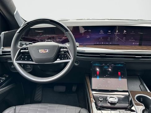 New 2026 Cadillac Escalade ESV Platinum Sport w/ LPO, ONYX Package AWD/4WD image 2