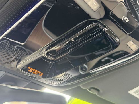 Used 2023 Mercedes-Benz C 300 4MATIC Sedan image 11