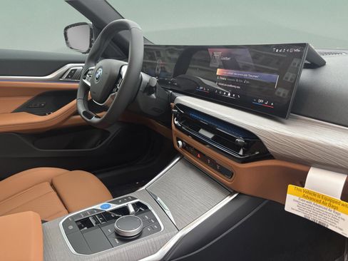New 2026 BMW i4 eDrive40 w/ Parking Assistance Package image 26