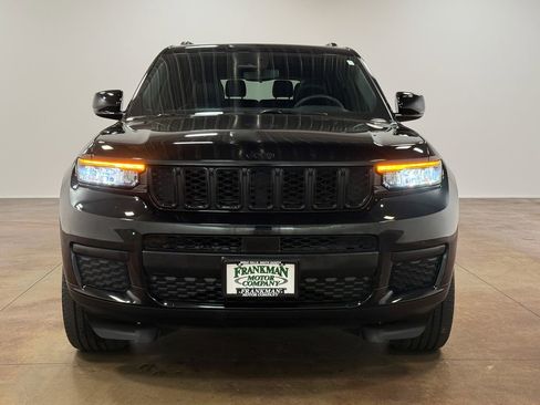 Used 2023 Jeep Grand Cherokee L Laredo image 30