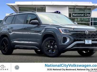New 2025 Volkswagen Atlas Peak Edition SE