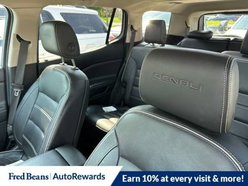 Used 2017 GMC Acadia Denali AWD/4WD image 7