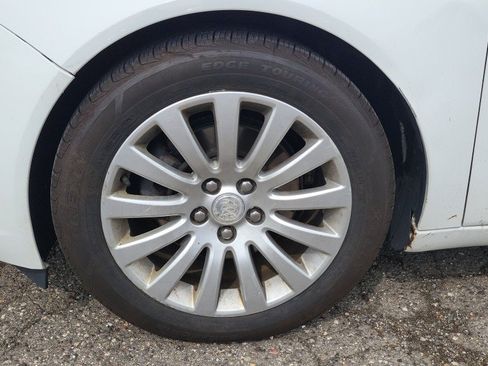 Used 2013 Buick Regal Premium FWD image 28