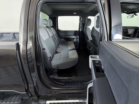 Used 2024 Ford F350 XLT w/ FX4 Off-Road Package AWD/4WD image 5