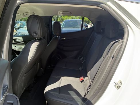 Used 2025 Buick Encore GX Preferred image 24