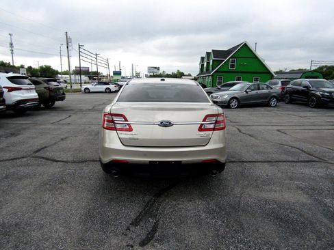 Used 2017 Ford Taurus Limited image 6